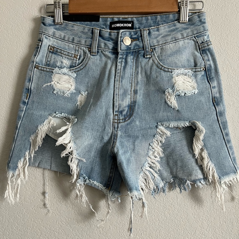 Distressed High Waist Shorts - Picture 2 of 5
